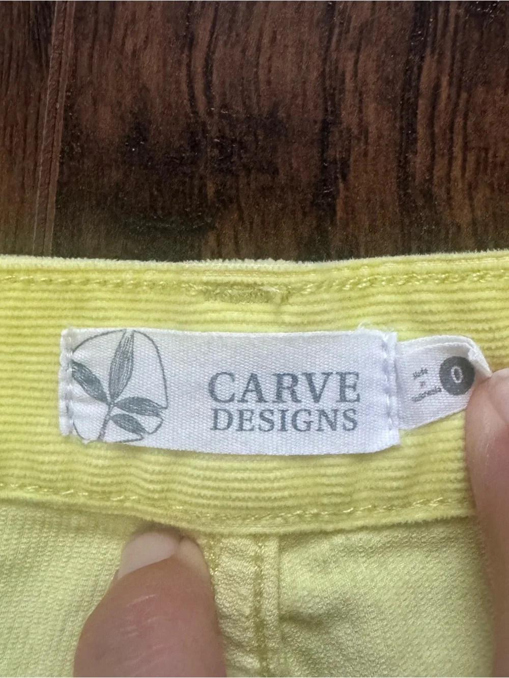 Carve Designs Corduroy Oahu Butter Shorts Size 0 - Citron Yellow